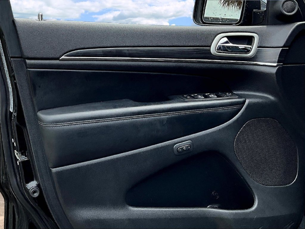 Used 2022 Jeep Grand Cherokee Limited RWD image 20