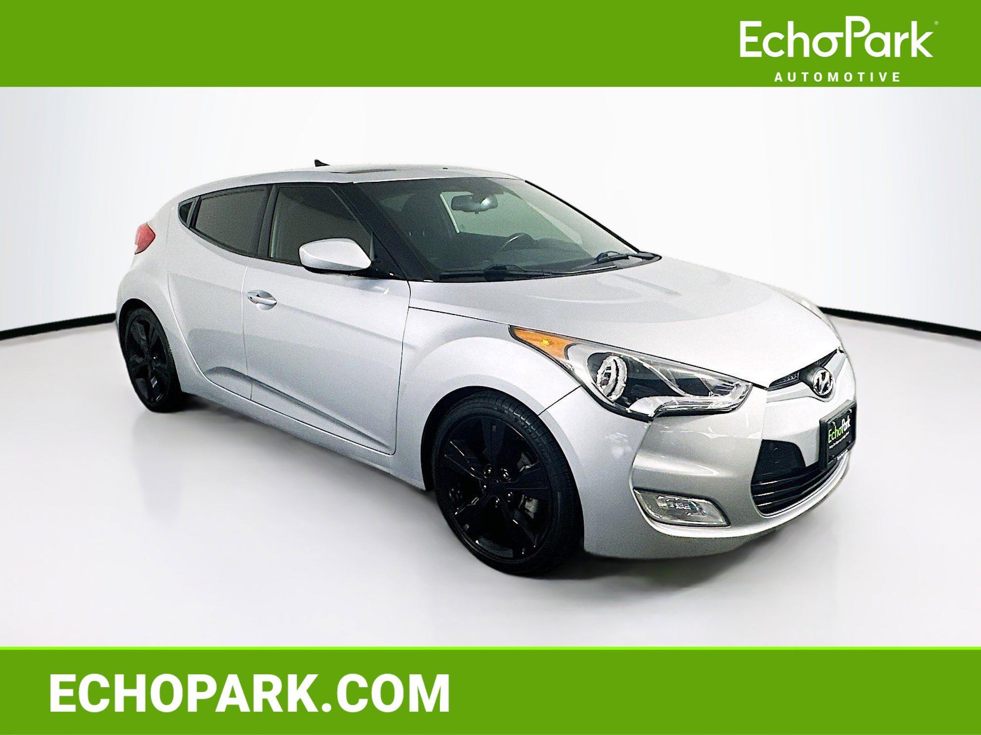 Used 2017 Hyundai Veloster Value Edition image 1