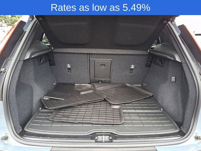 Certified 2023 Volvo XC40 B5 Plus w/ Climate Package image 32