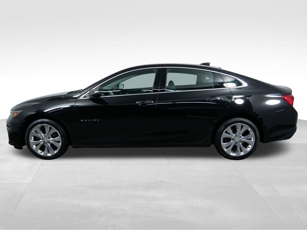 Used 2018 Chevrolet Malibu Premier w/ Driver Confidence Package image 5