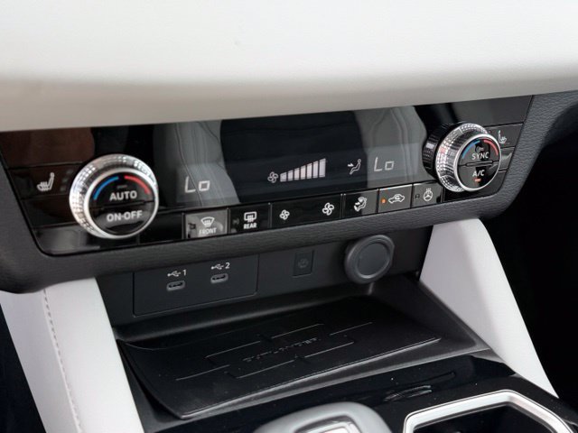 New 2026 Mitsubishi Outlander SE FWD image 25