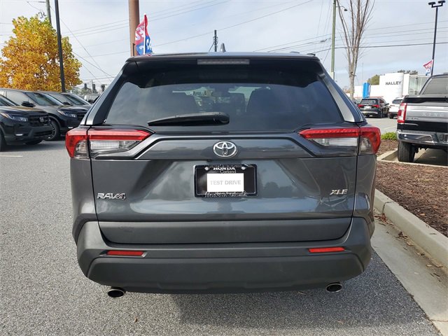 Used 2022 Toyota RAV4 XLE image 5