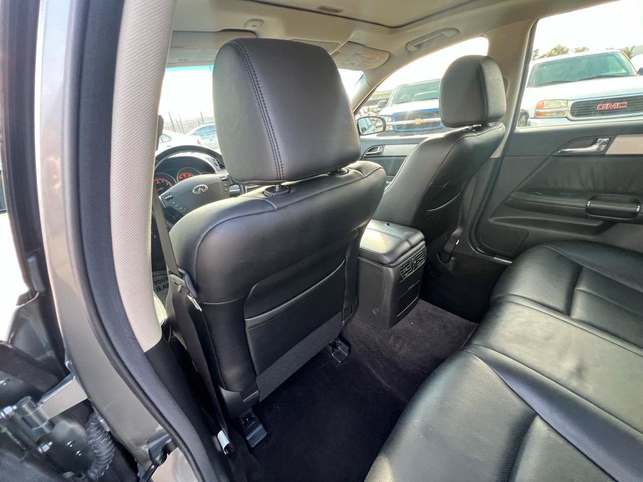 Used 2007 INFINITI M45 Sport w/ Technology Pkg RWD image 29