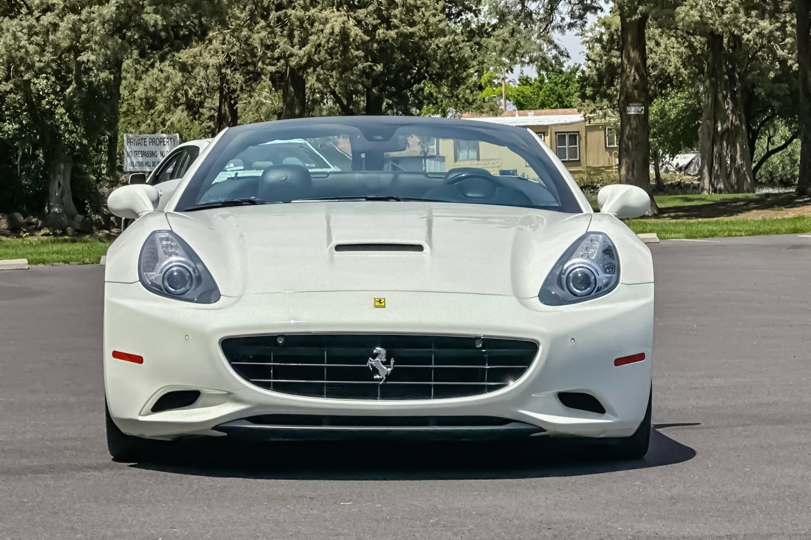 Used 2012 Ferrari California RWD image 10