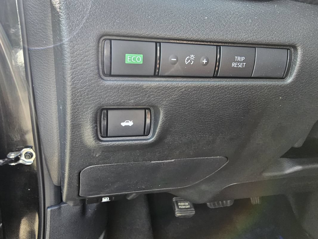 Used 2024 Nissan Sentra S FWD image 31