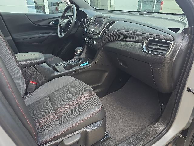 Used 2022 Chevrolet Equinox RS AWD/4WD image 4