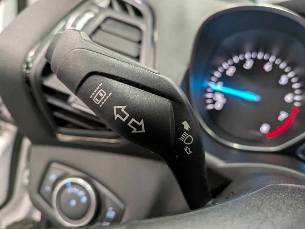 Used 2019 Ford Escape Titanium AWD/4WD image 17