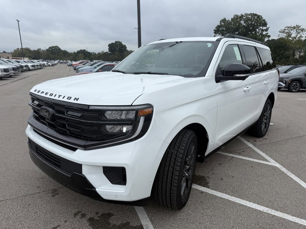 New 2025 Ford Expedition Platinum image 6