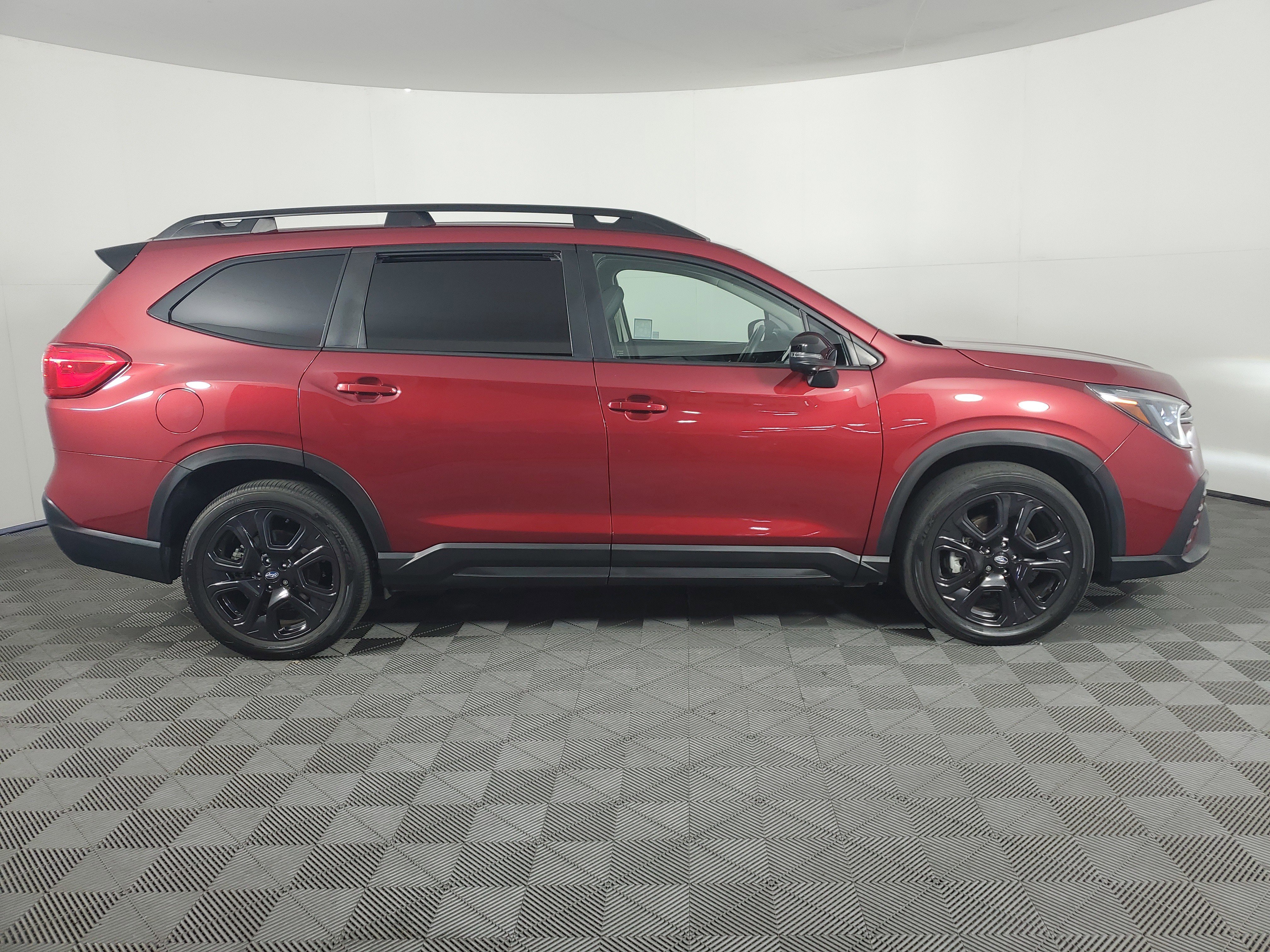 Used 2023 Subaru Ascent Onyx Edition Limited image 3