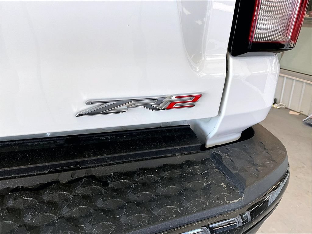 Used 2023 Chevrolet Colorado ZR2 w/ ZR2 Convenience Package III AWD/4WD image 28