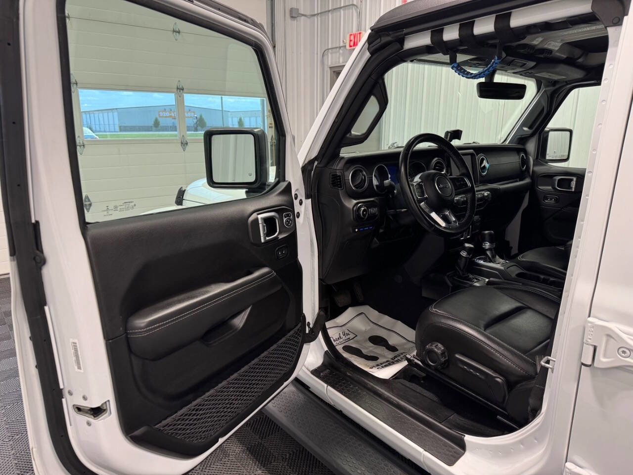 Used 2022 Jeep Wrangler Unlimited Sahara w/ Cold Weather Group image 11