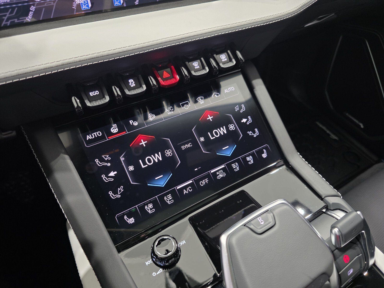 Used 2026 Lamborghini Urus SE AWD/4WD image 18