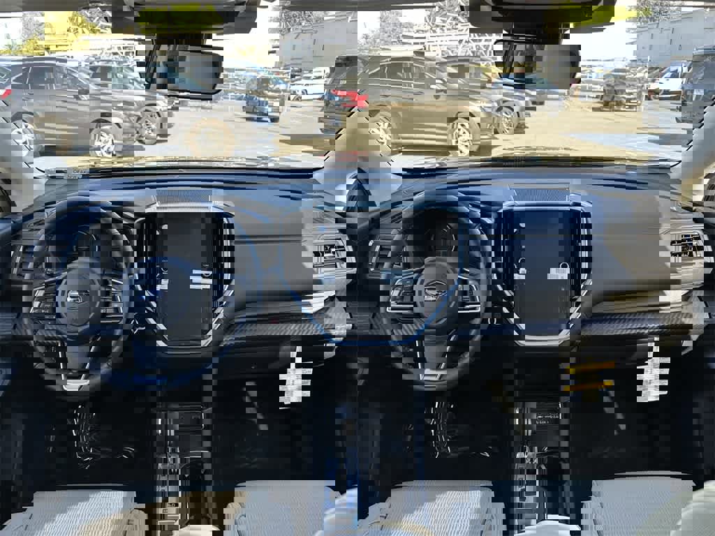 Used 2025 Subaru Ascent Premium image 10