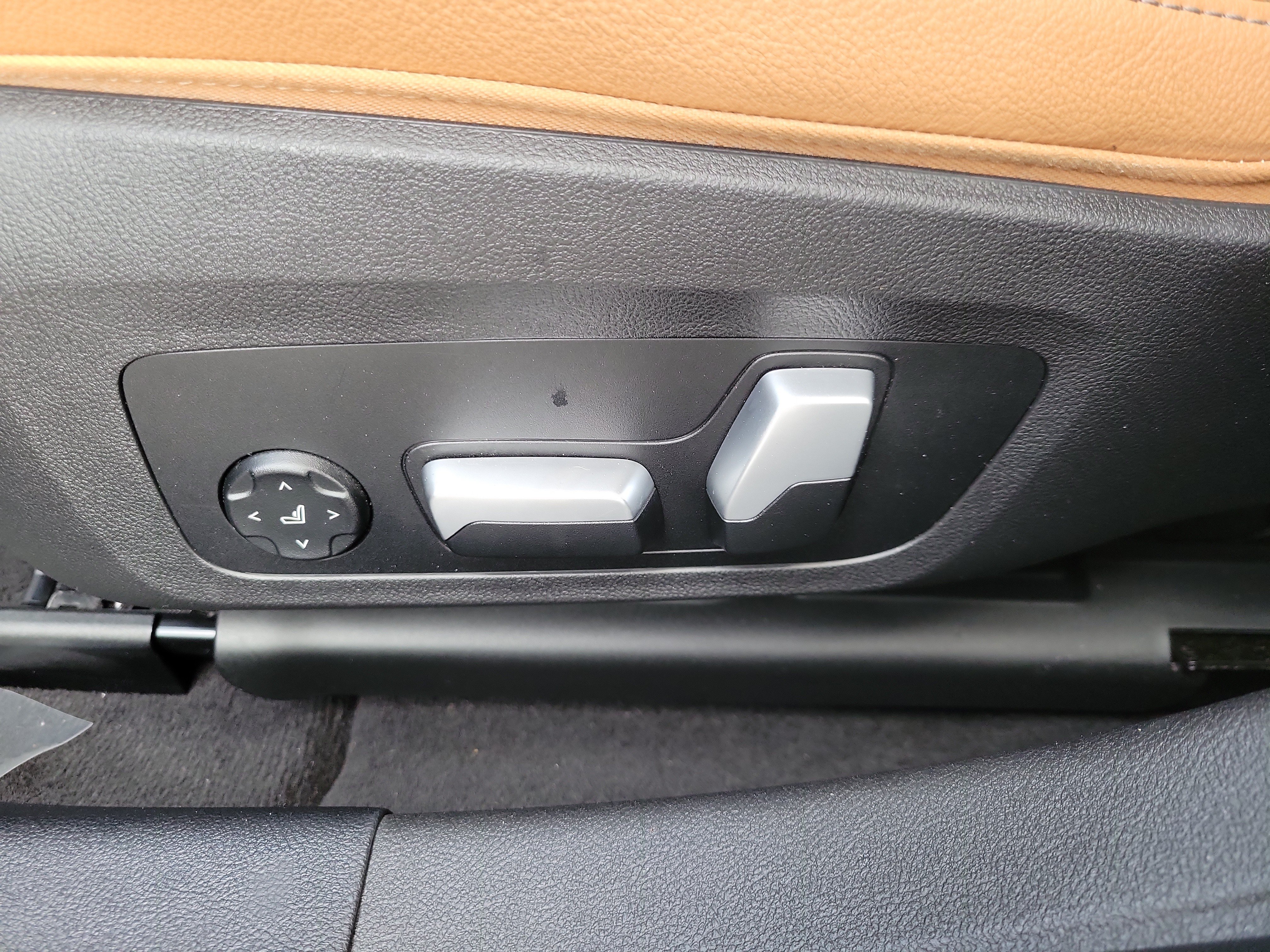 Certified 2024 BMW i4 eDrive35 w/ Premium Package RWD image 12