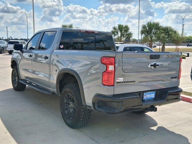 Used 2025 Chevrolet Silverado 1500 ZR2 w/ Technology Package image 4