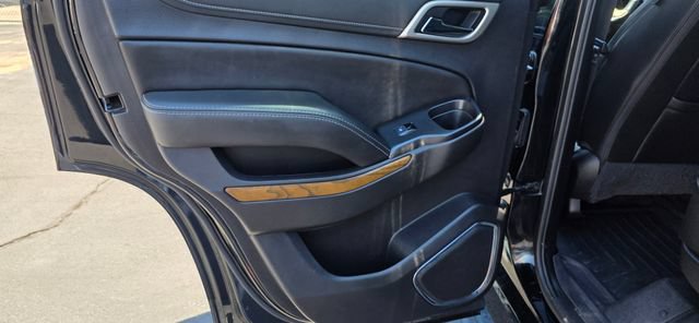 Used 2020 GMC Yukon Denali w/ Denali Premium Package AWD/4WD image 11