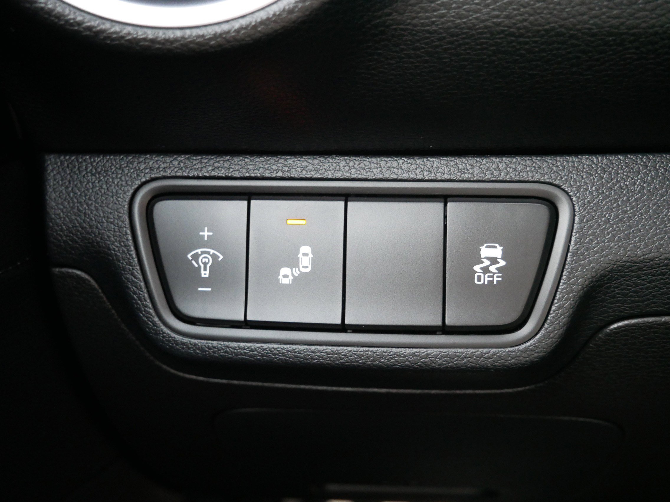 Used 2024 Kia Forte GT-Line image 26