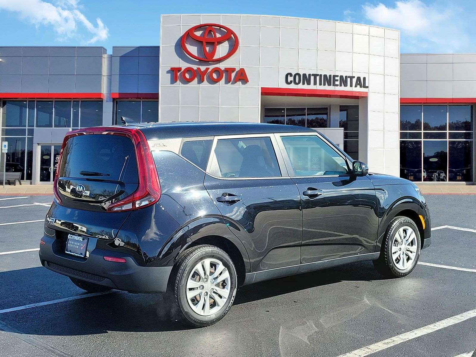 Used 2021 Kia Soul LX image 5