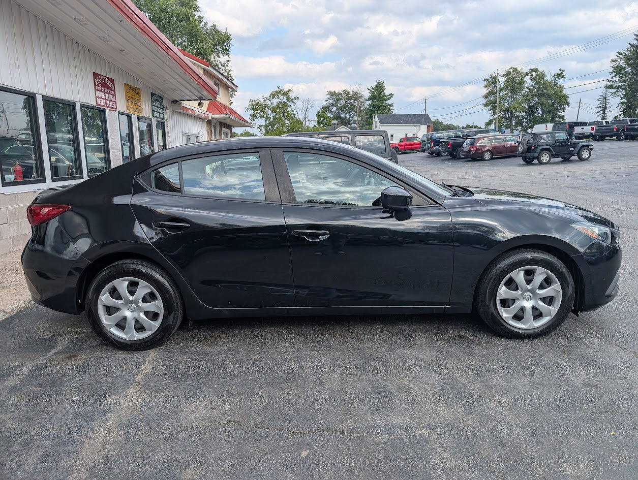 Used 2015 MAZDA MAZDA3 i Sport image 13