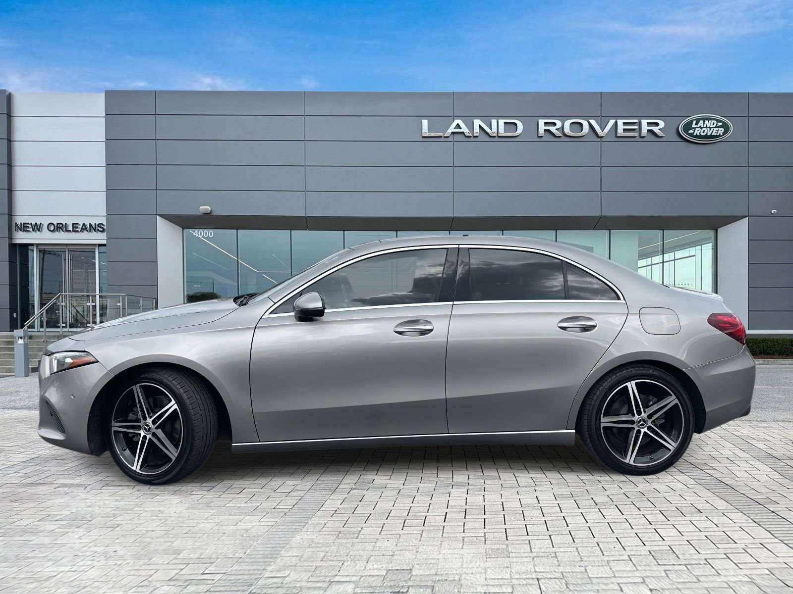 Used 2019 Mercedes-Benz A 220 4MATIC image 2