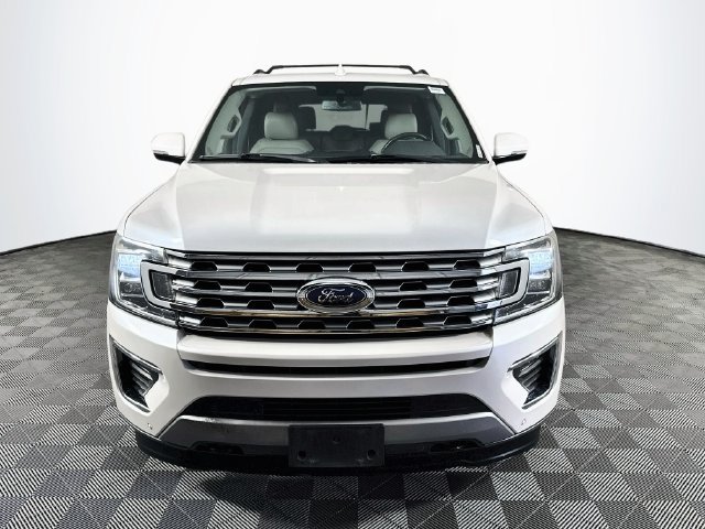 Used 2019 Ford Expedition Limited w/ Equipment Group 301A AWD/4WD image 2