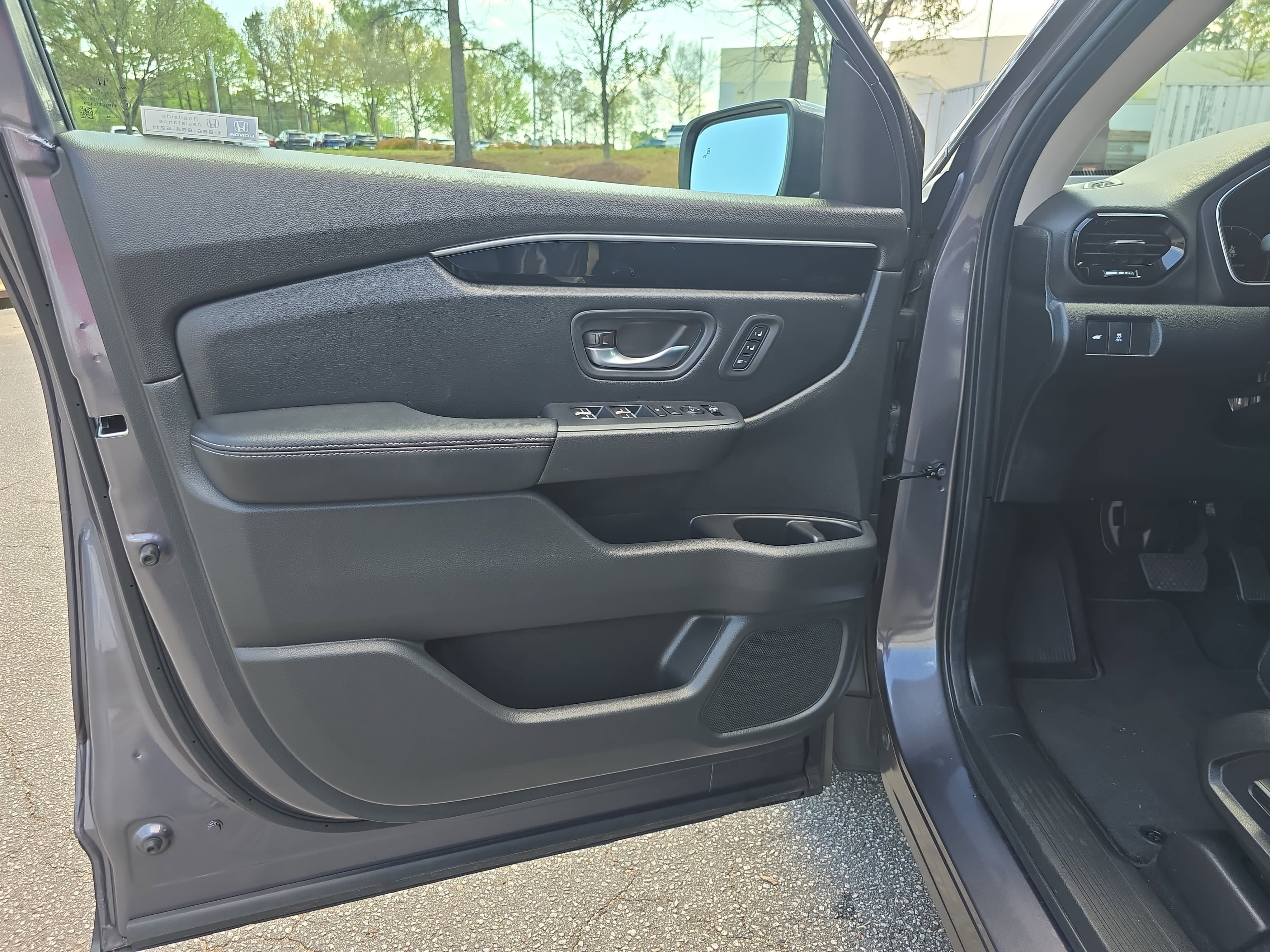 Used 2025 Honda Pilot EX-L image 29