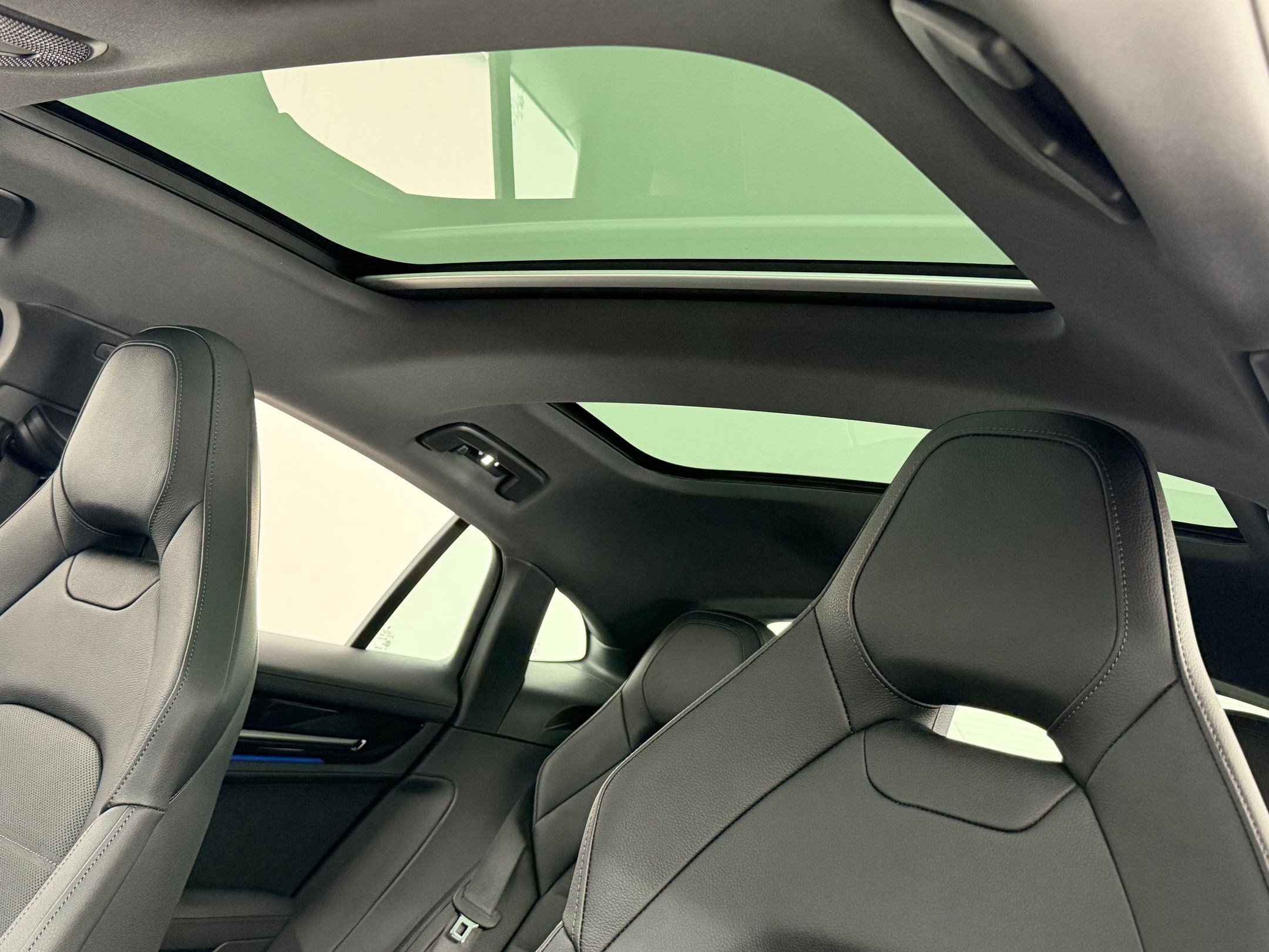 New 2026 Porsche Panamera image 22