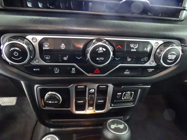 Certified 2025 Jeep Wrangler Sahara image 11