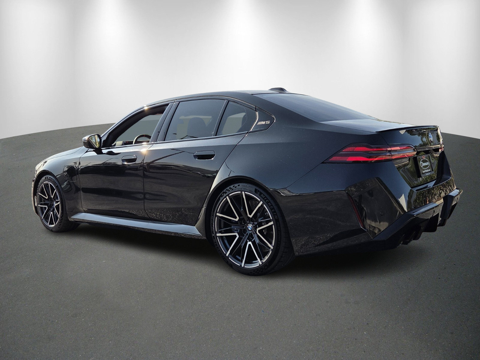 New 2026 BMW M5 w/ Executive Package AWD/4WD image 5
