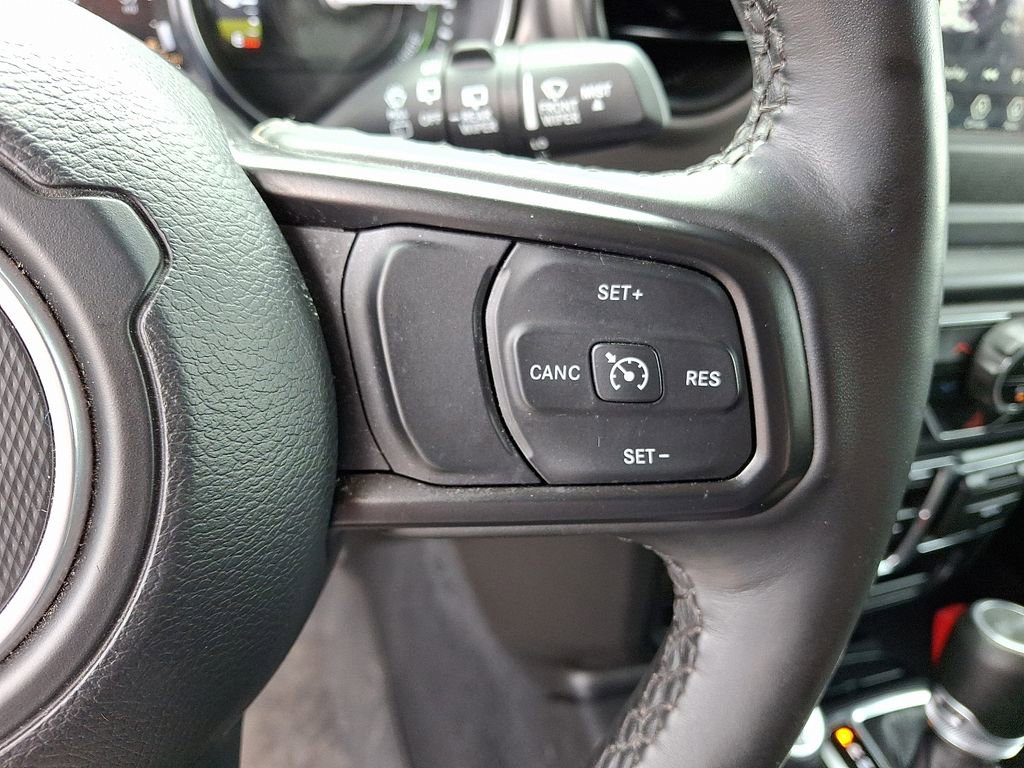 Used 2023 Jeep Wrangler Unlimited w/ Cold Weather Group image 22