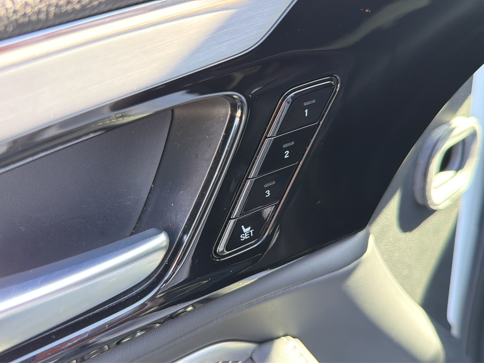 Used 2024 Acura MDX FWD w/ Technology Package image 33