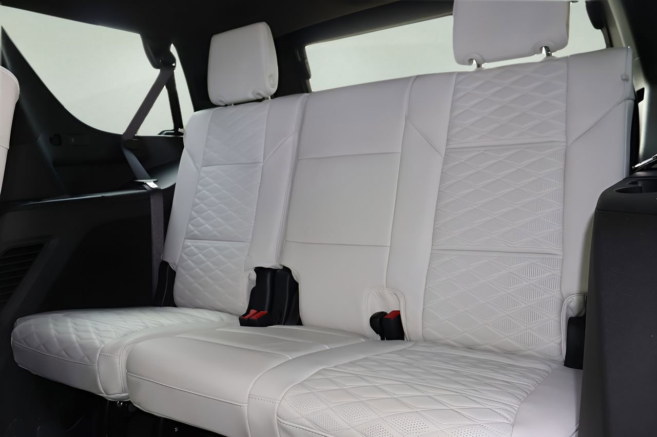 Used 2026 Cadillac Escalade Platinum Sport w/ LPO, ONYX Package AWD/4WD image 13