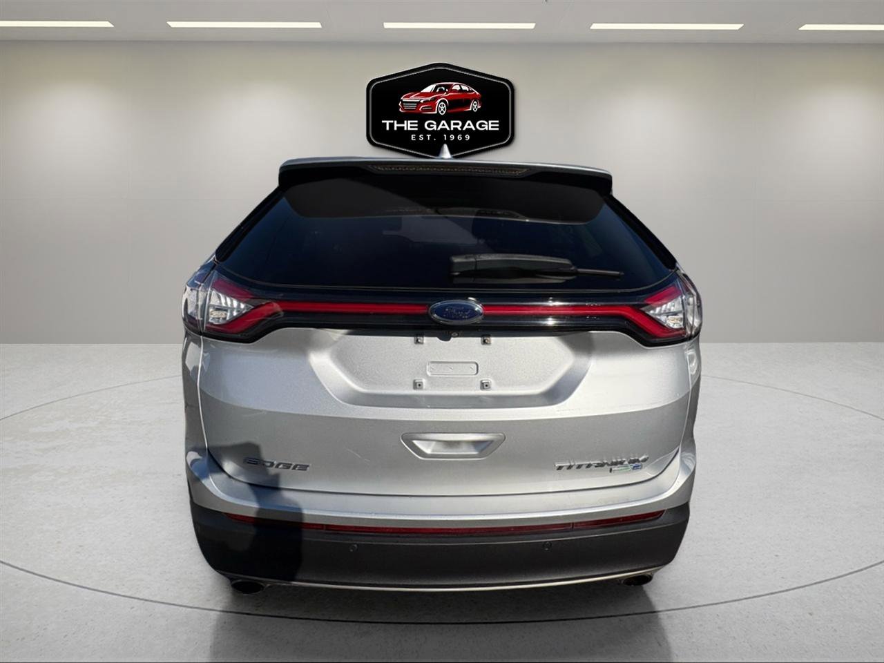 Used 2017 Ford Edge Titanium w/ Equipment Group 301A AWD/4WD image 7