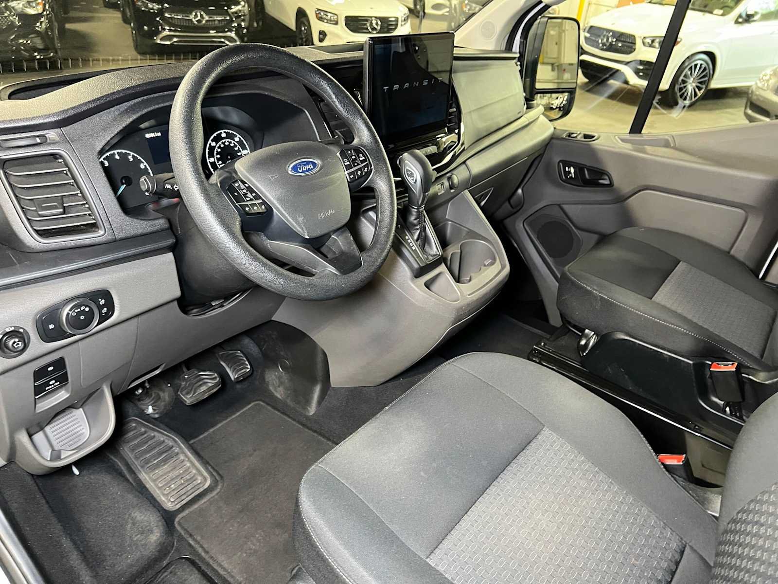Used 2023 Ford Transit 350 XLT RWD image 23