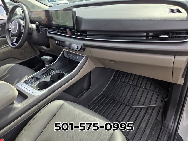 Used 2026 Kia Carnival EX FWD image 18