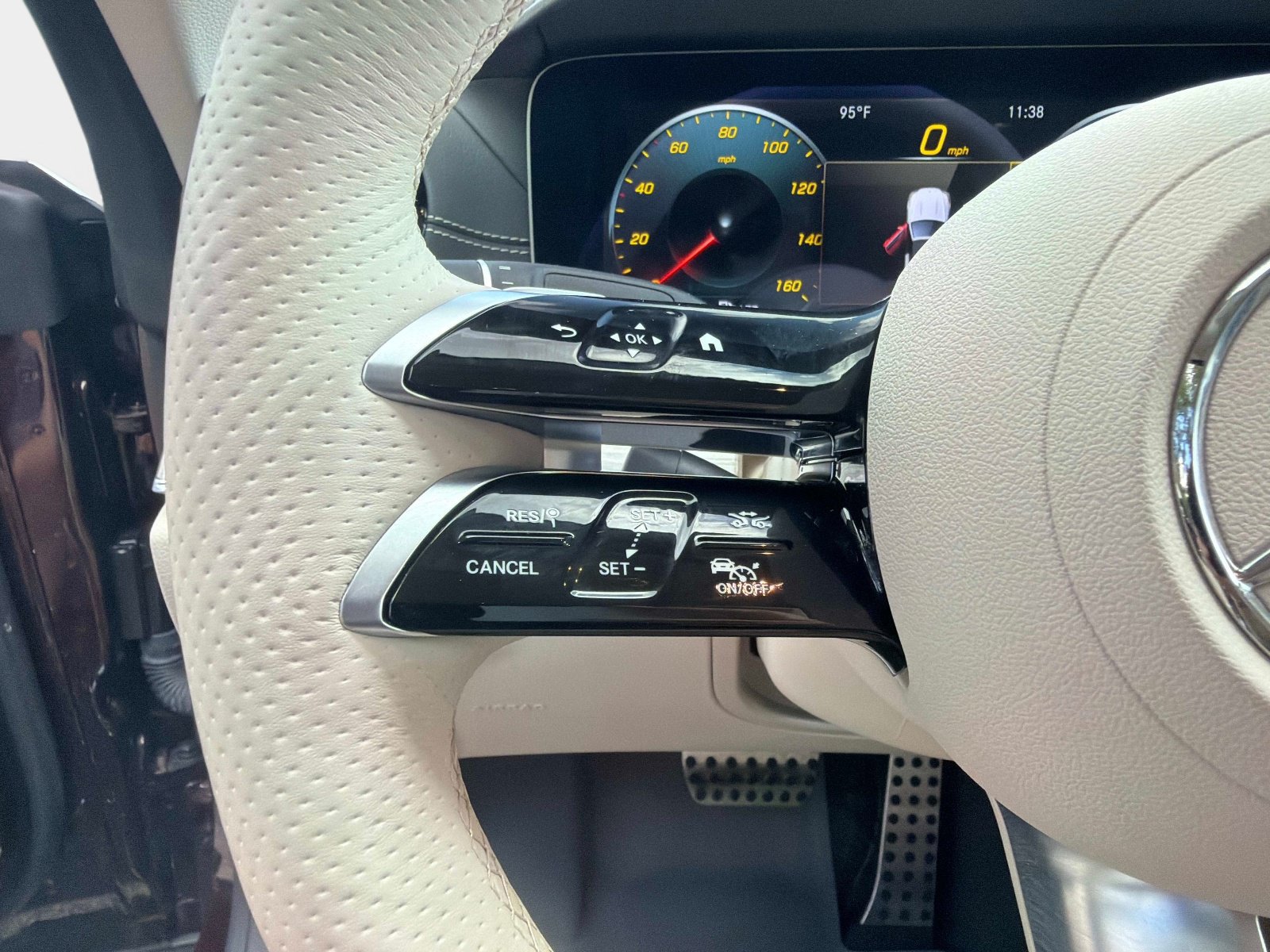 Certified 2023 Mercedes-Benz E 450 Cabriolet image 24