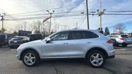 Used 2016 Porsche Cayenne AWD/4WD image 8