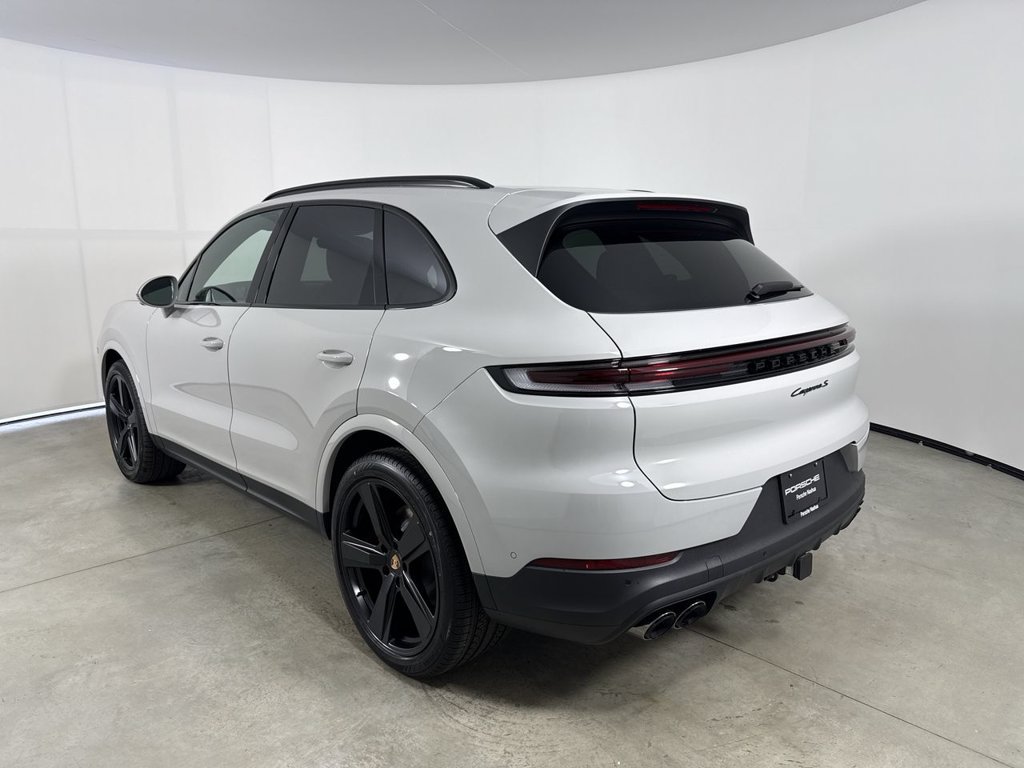 New 2026 Porsche Cayenne S AWD/4WD image 3