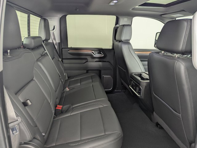 Used 2025 GMC Sierra 2500 Denali image 26