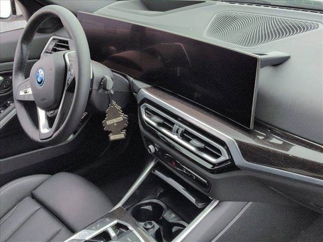 Used 2024 BMW 330e w/ Premium Package RWD image 25