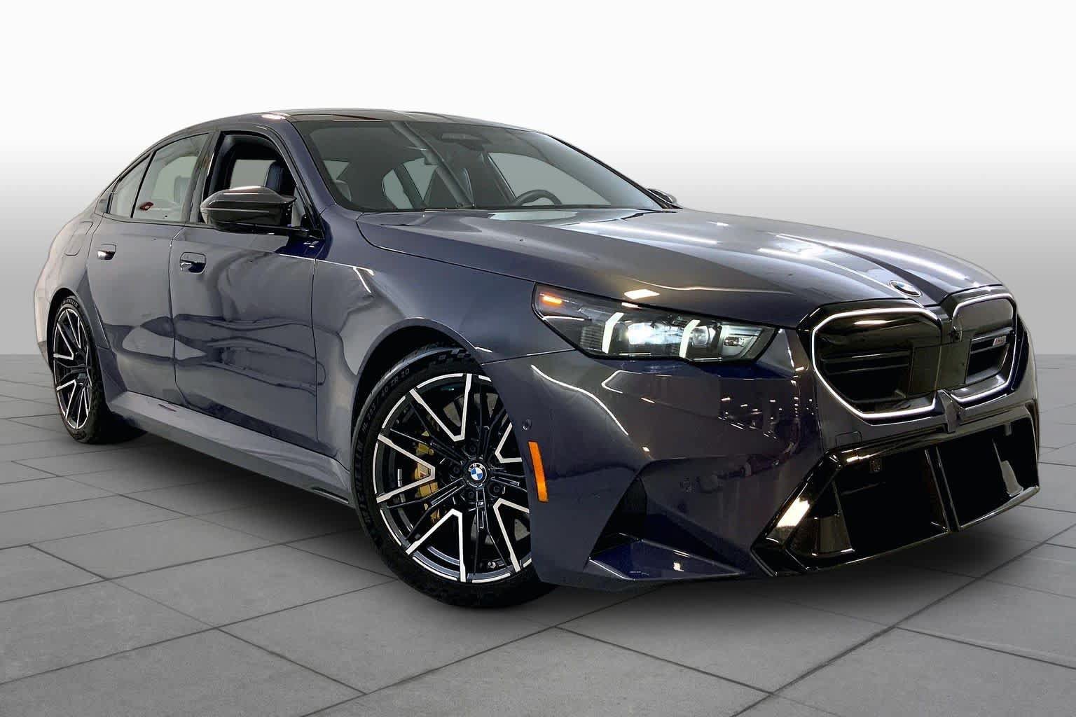Used 2025 BMW M5 w/ Carbon Package AWD/4WD image 2