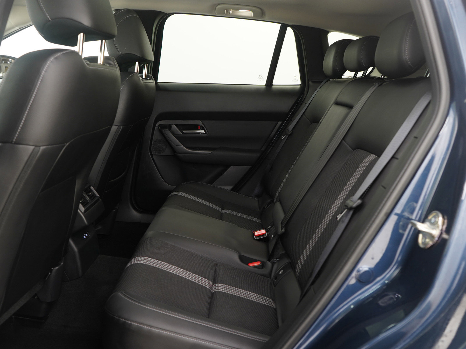 Certified 2025 MAZDA CX-50 AWD 2.5 S w/ Premium Package image 15