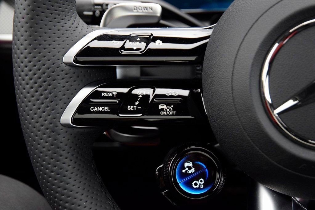 New 2026 Mercedes-Benz GLC 43 AMG 4MATIC image 24