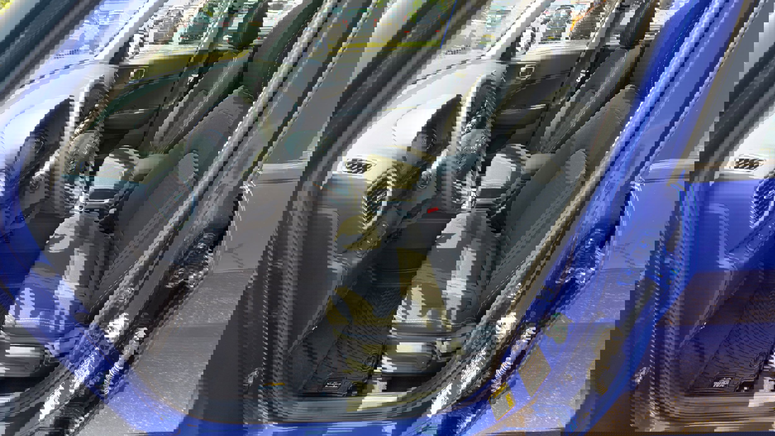 Used 2023 Hyundai Venue SEL w/ Cargo Package image 16