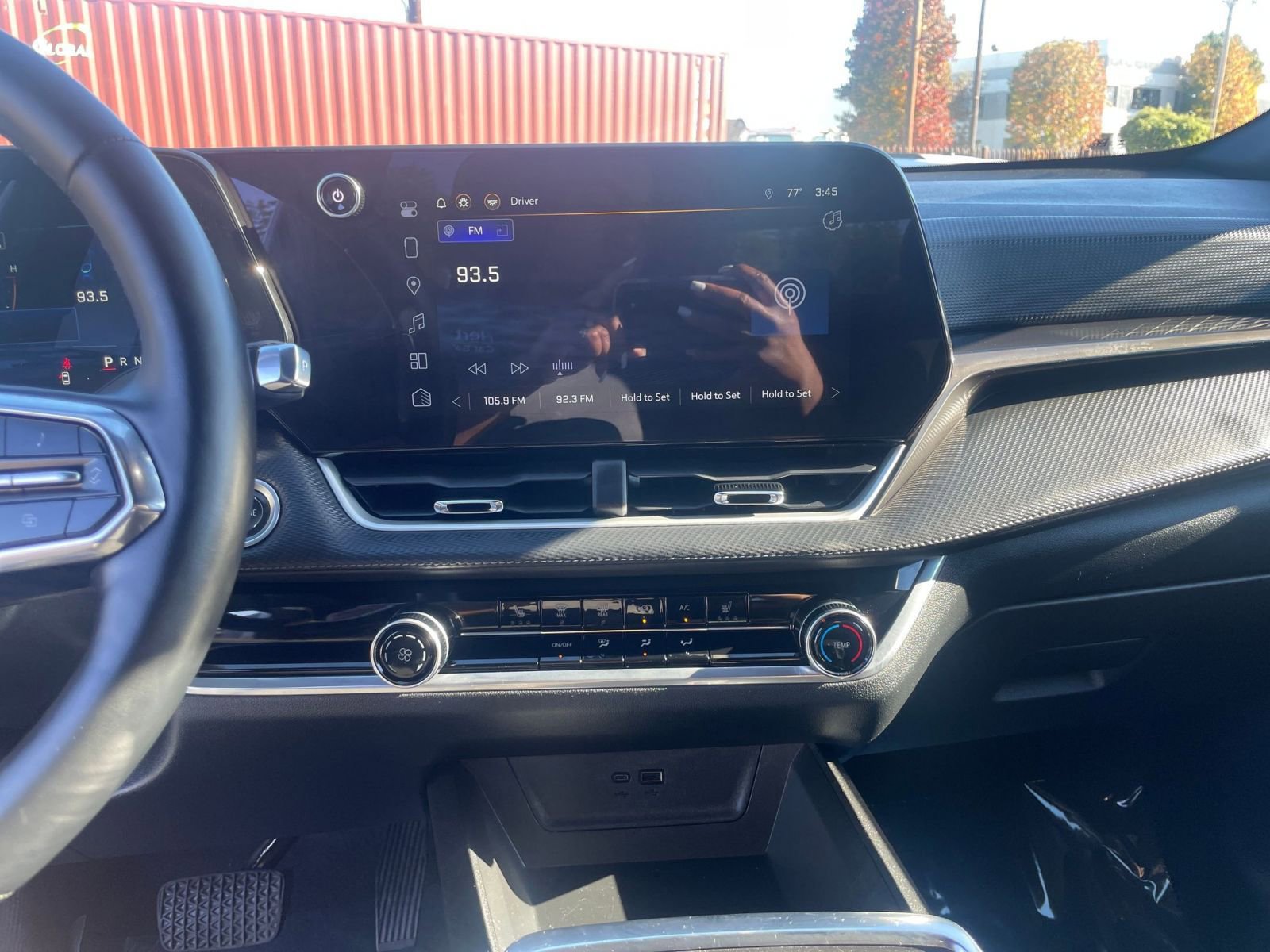 Used 2025 Chevrolet Equinox LT image 18