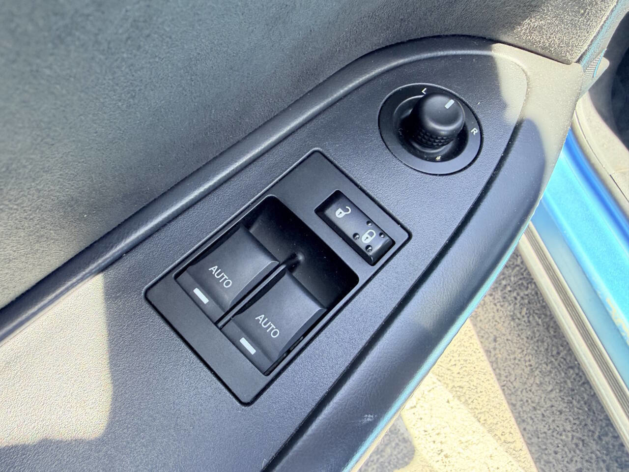 Used 2010 Dodge Challenger SRT8 w/ SRT Option Group II RWD image 12
