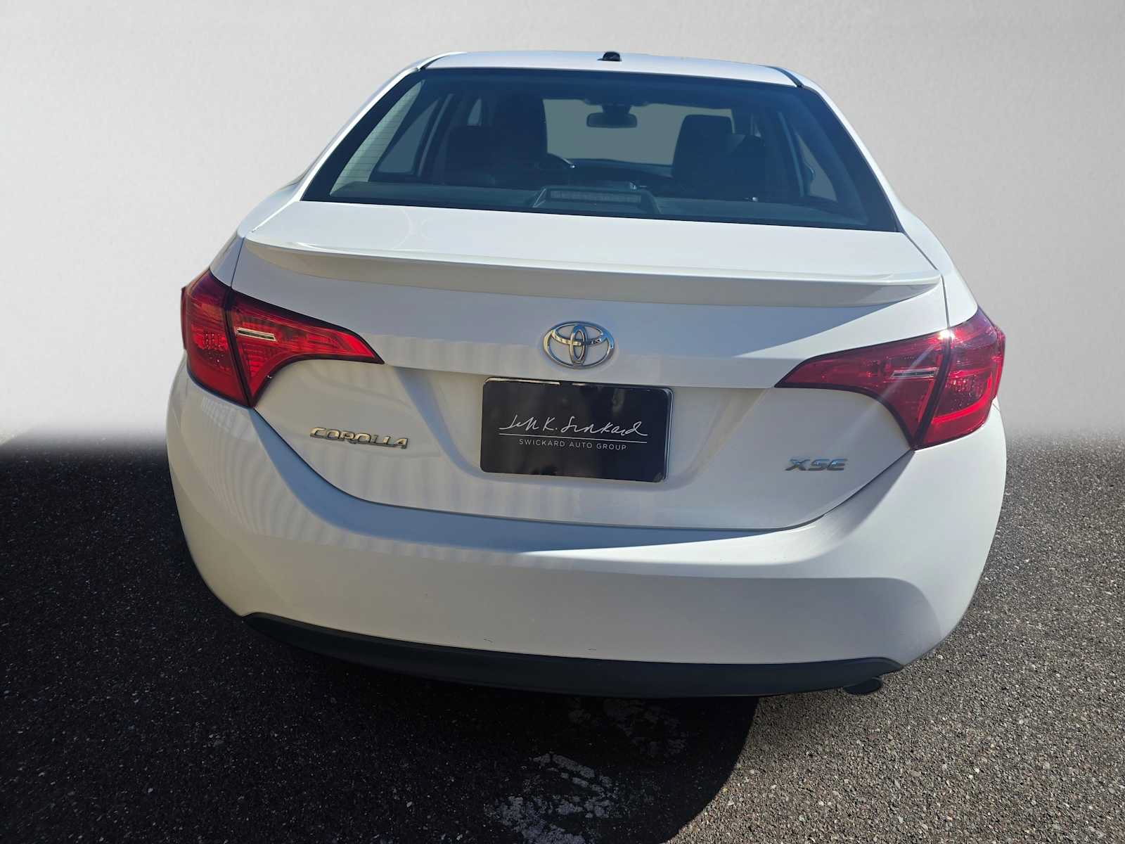 Used 2019 Toyota Corolla XSE FWD image 4