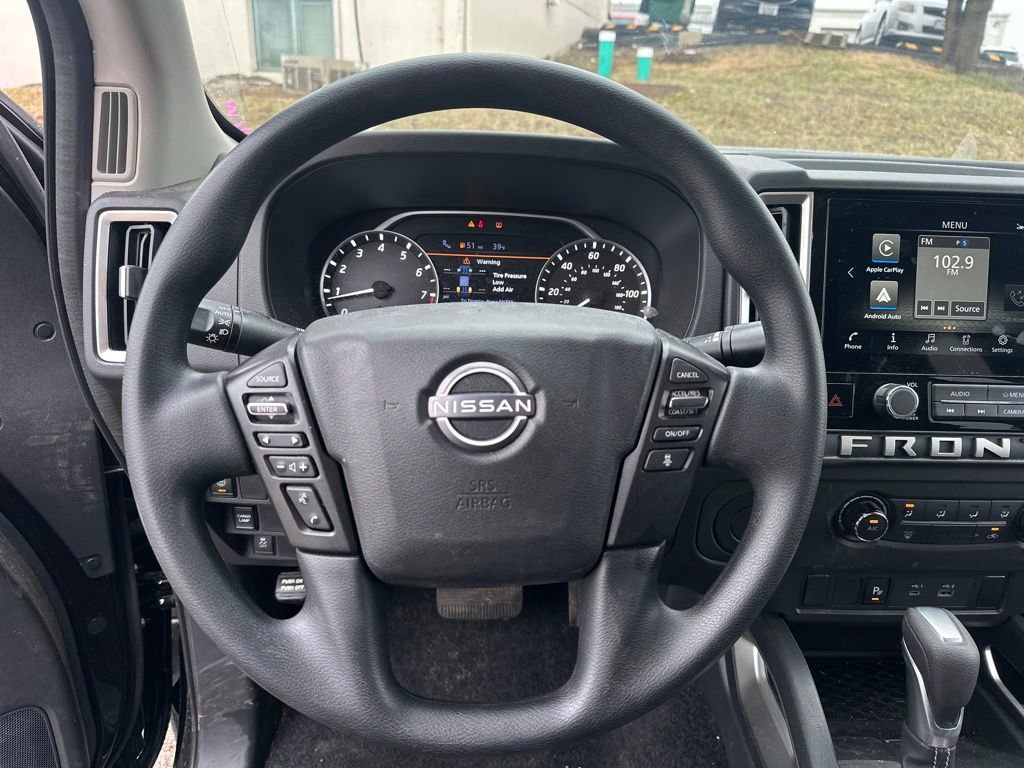Used 2025 Nissan Frontier SV image 12