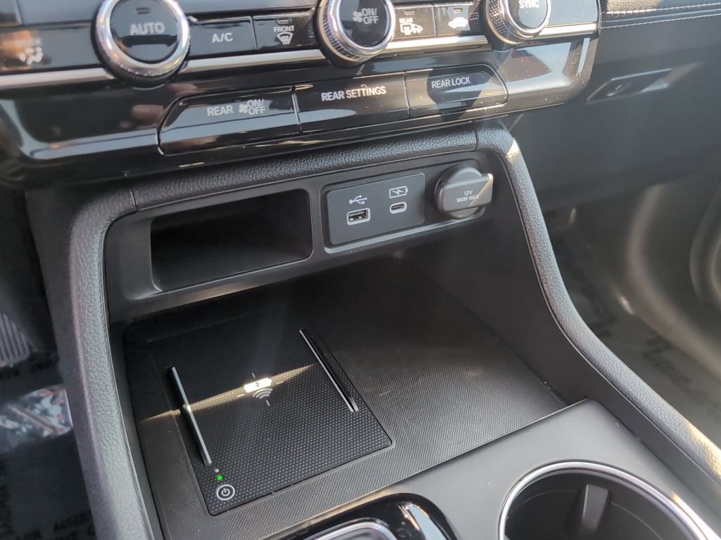 Certified 2025 Honda Pilot Touring image 28