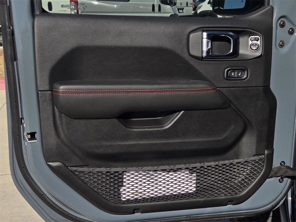 New 2025 Jeep Gladiator Rubicon w/ Convenience Group image 15